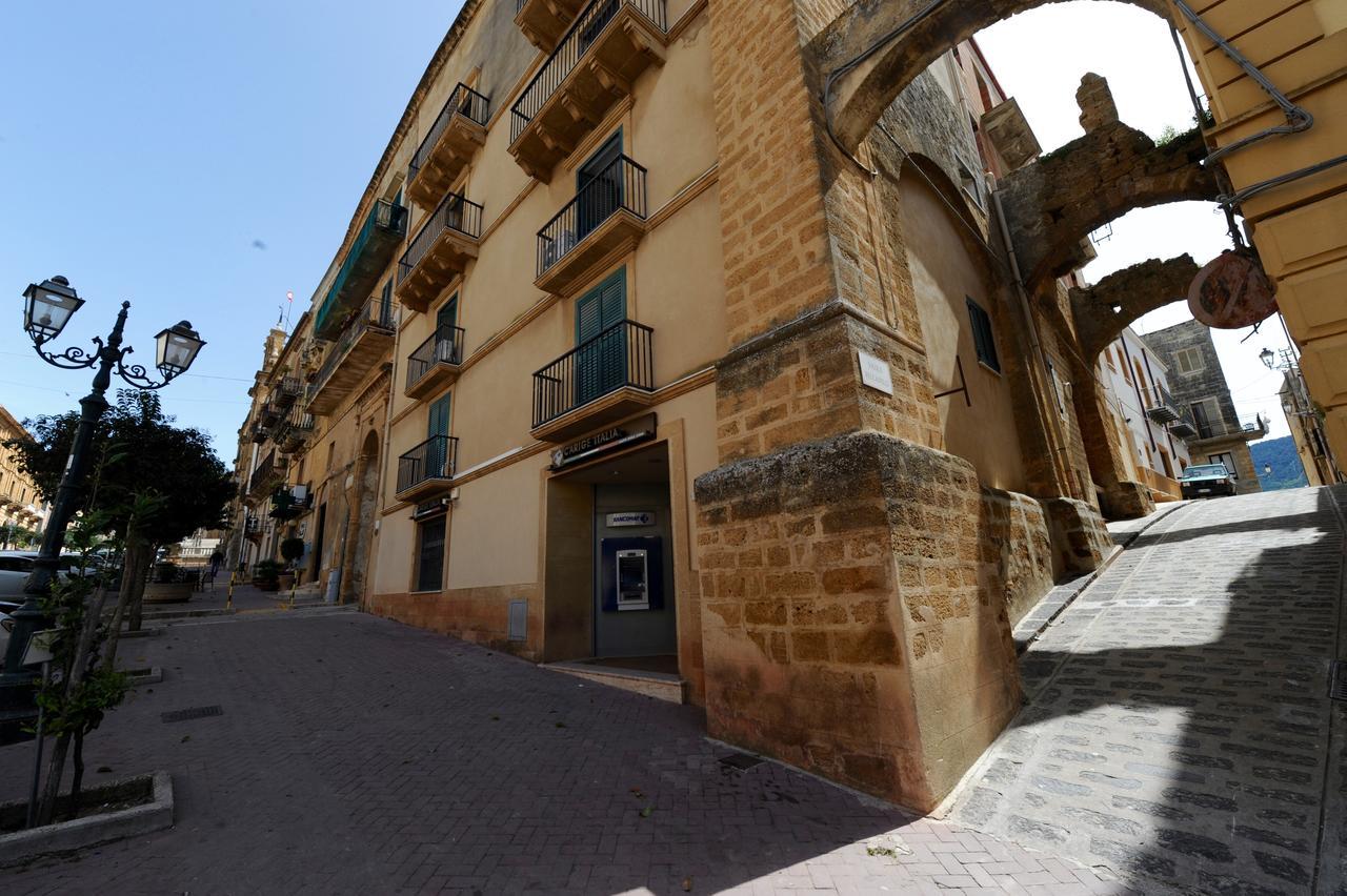 Il Cortile Del Marchese Beccadelli Bed & Breakfast Sambuca di Sicilia Eksteriør bilde